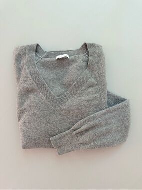 Garnet Hill Heather Grey V-Neck Cashmere Sweater Women’s Small
